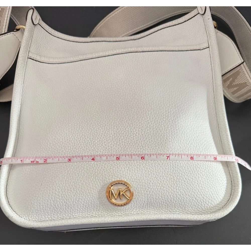 Michael Kors Luisa Messenger Bag White Pebbled Leather Gold Summer Sleek - Picture 12 of 16